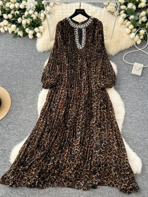 High-end elegant hollow round neck dress