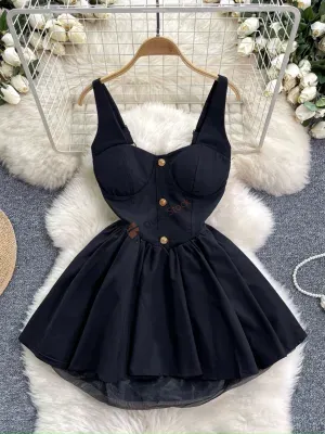 Retro Hepburn style small black skirt for women in summer palace style waist-hugging and slimming A-line puffy suspender bud dress