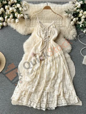 Ethnic style one-shoulder lace suspender dress for women in summer, slim temperament French tea break holiday style long skirt